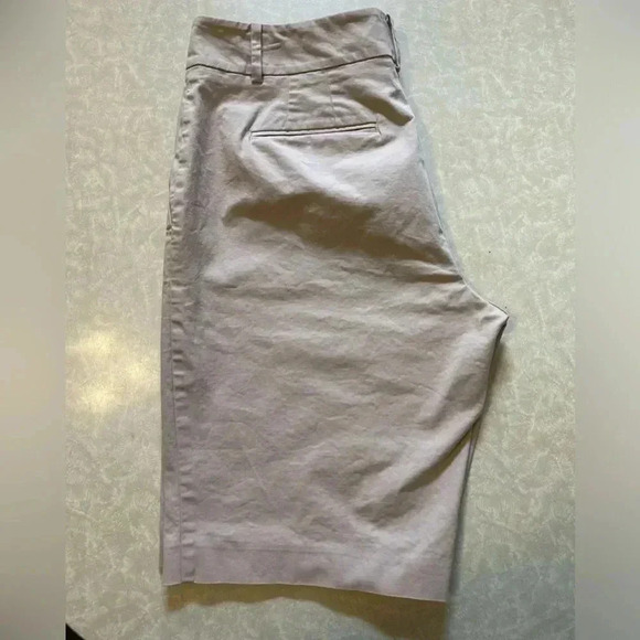 Ann Taylor |‎ Kate Boardwalk Short in Tan - Picture 11 of 11